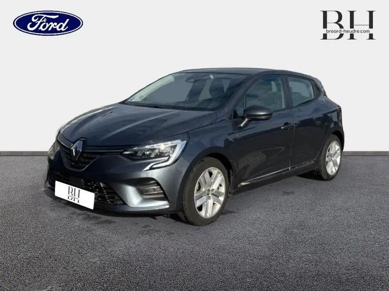 Renault Clio 1.6 E-Tech hybride gris titanium vue 3/4 avant droit avec phares LED et jantes alliage.