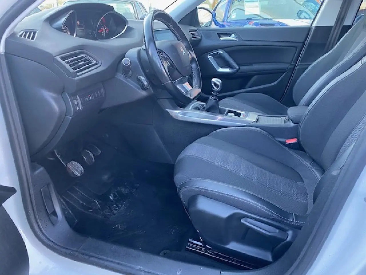 CREATOR: gd-jpeg v1.0 (using IJG JPEG v62), default quality
