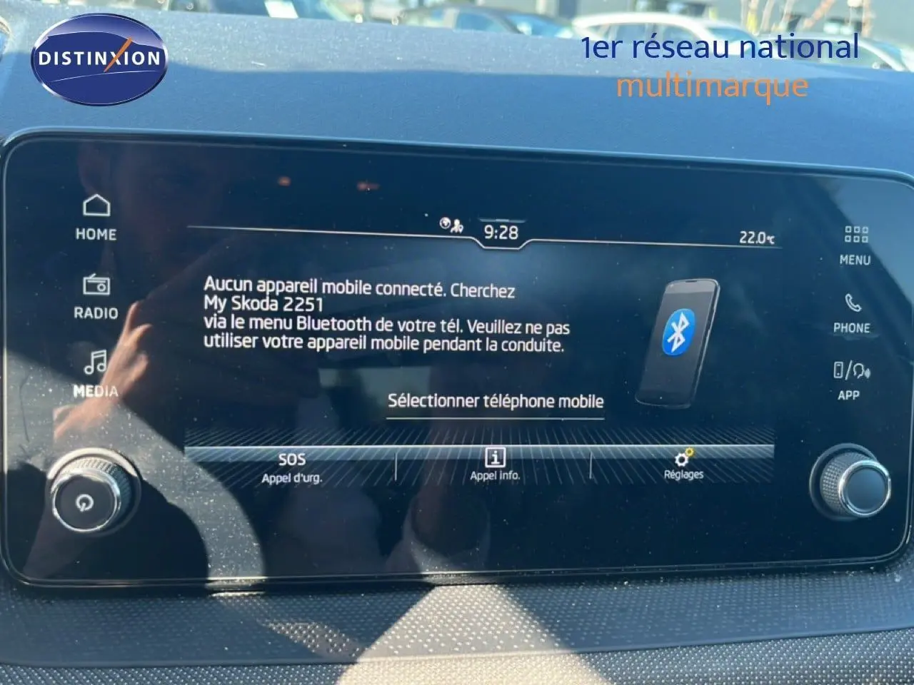 Écran tactile central de la Skoda Fabia 2025 en Reflex Silver, affichant le menu Bluetooth et les options multimédia.