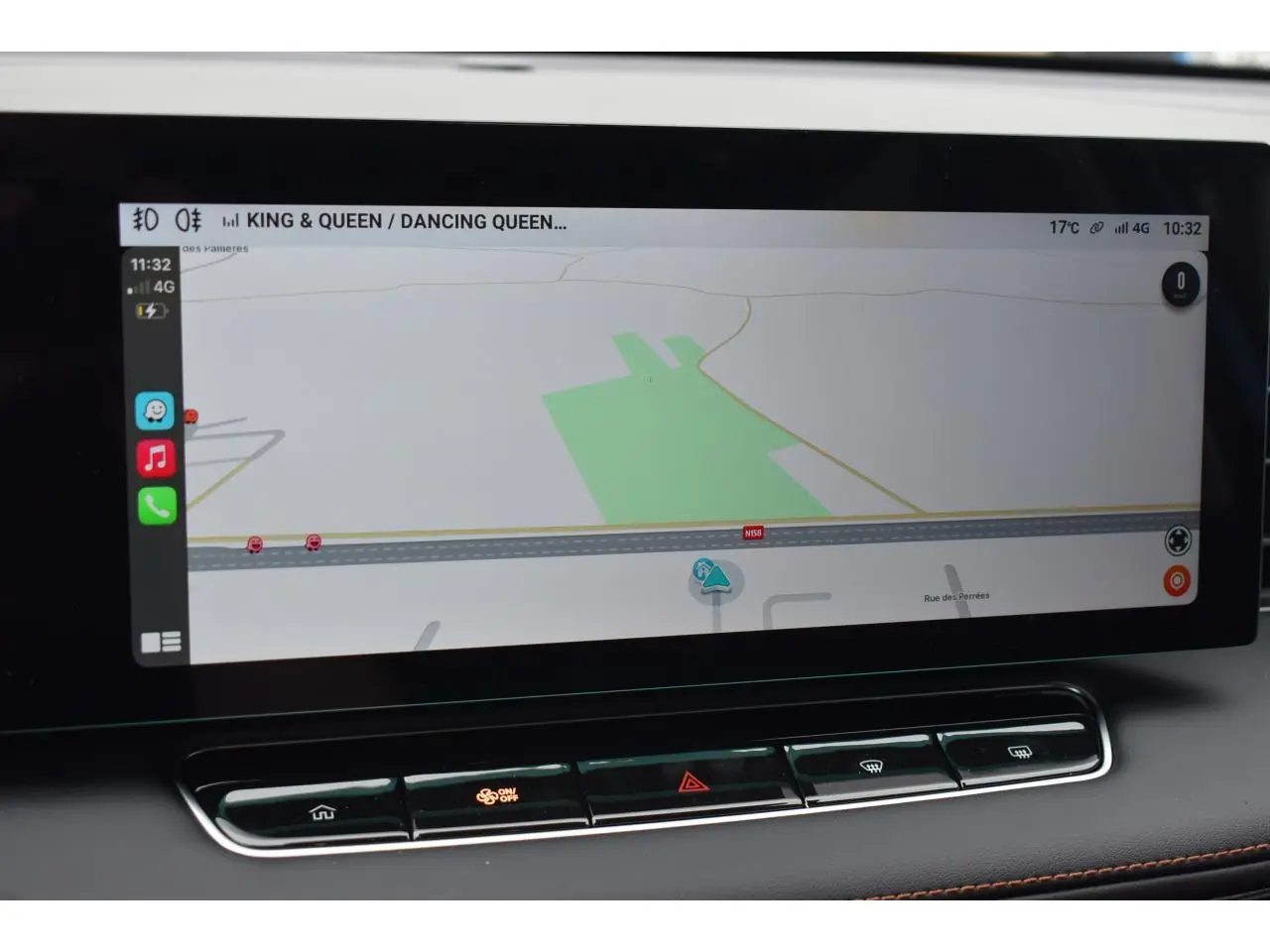 Écran tactile central du MG MOTOR EHS 1.5 Hybrid+ 224 ch Luxury 2026 affichant la navigation GPS.