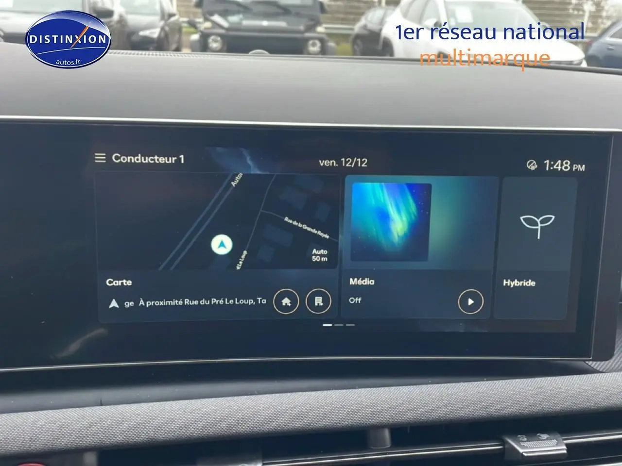 Écran tactile 10,25 pouces du tableau de bord du Hyundai Tucson gris Ecotronique, affichant navigation et médias.