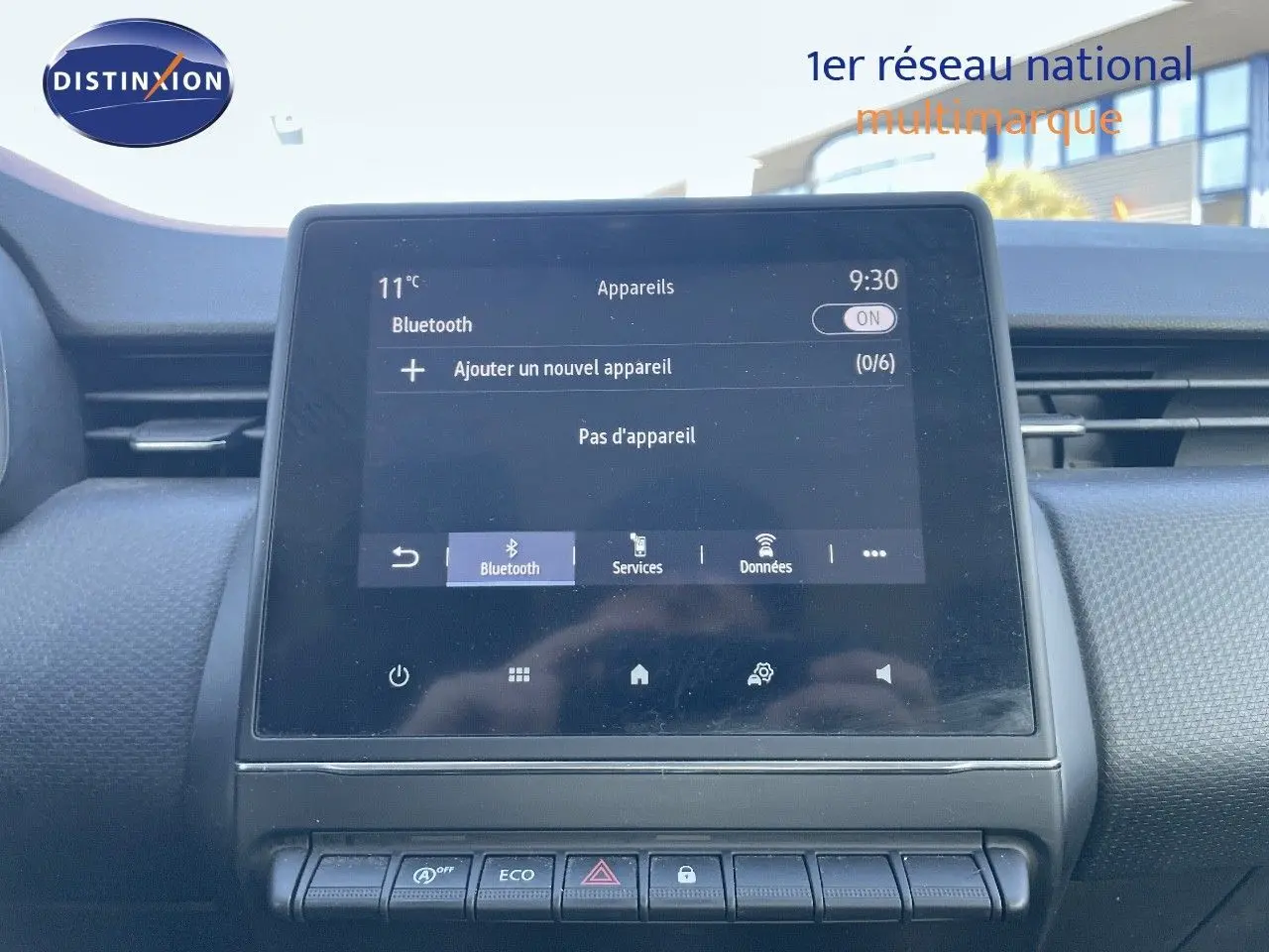 Écran tactile central du tableau de bord de la Renault Clio Société 2020, affichant le menu Bluetooth.