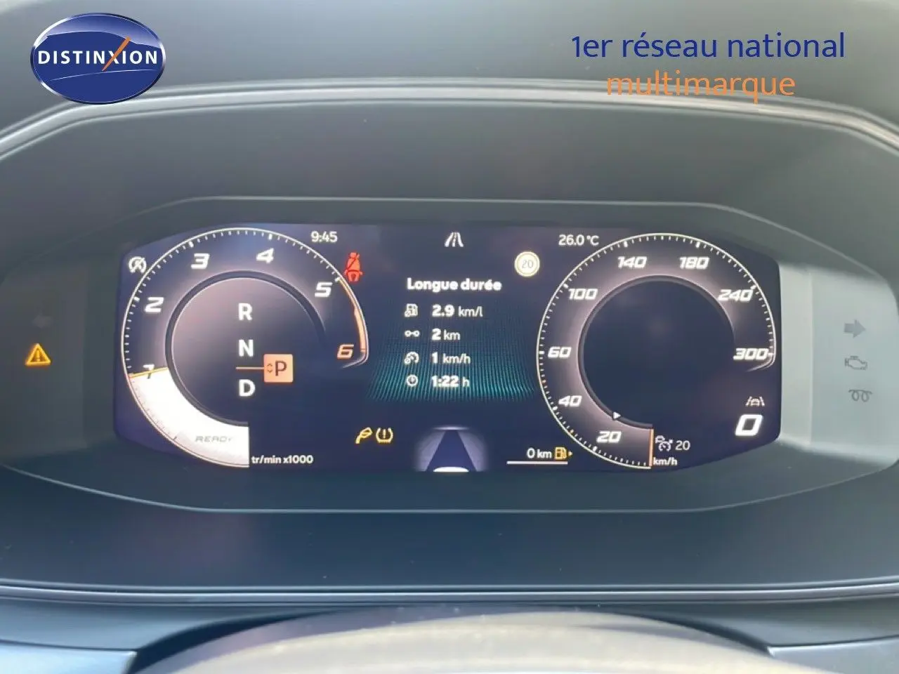 Tableau de bord numérique de la CUPRA Formentor 2.0 TDI 150CH DSG 2025 affichant compte-tours et vitesse, vue de face.