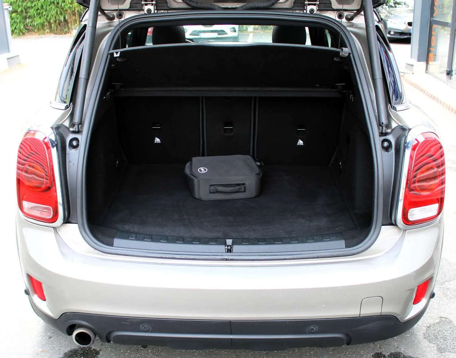 CREATOR: gd-jpeg v1.0 (using IJG JPEG v62), quality = 80
