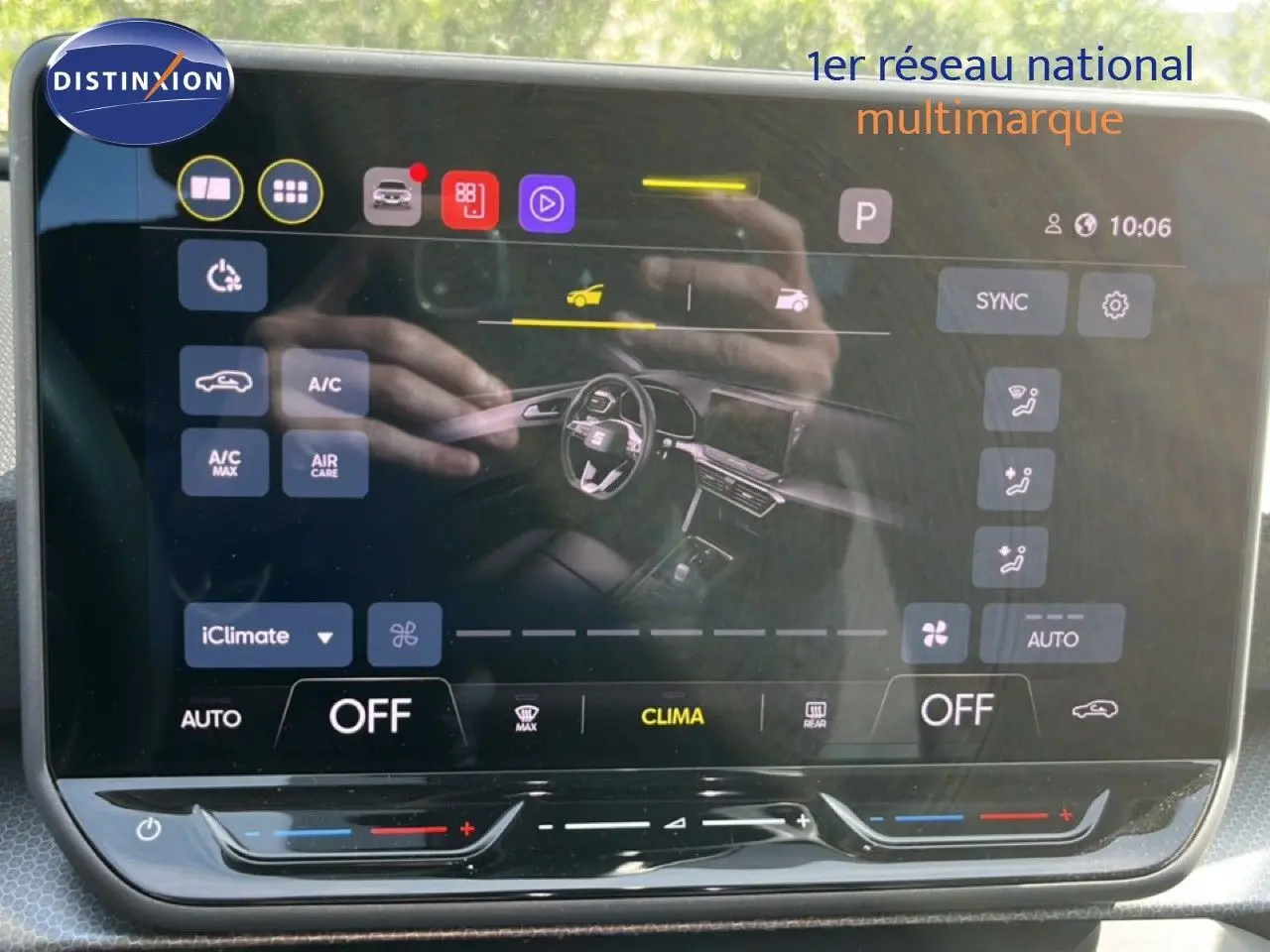 Écran tactile central du SEAT Leon 2025 affichant les réglages de climatisation et de ventilation.