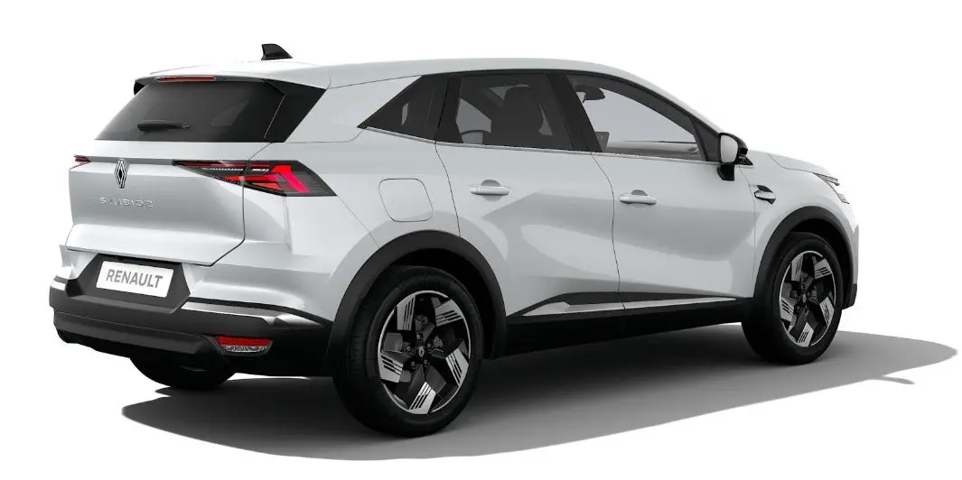 Renault Symbioz blanc nacré vu en 3/4 arrière droit, avec feux arrière LED et jantes bi-ton modernes.