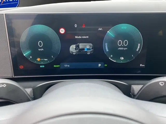 Affichage numérique du combiné d'instruments du Hyundai Tucson 1.6 Hybrid 2026, vue depuis le volant.