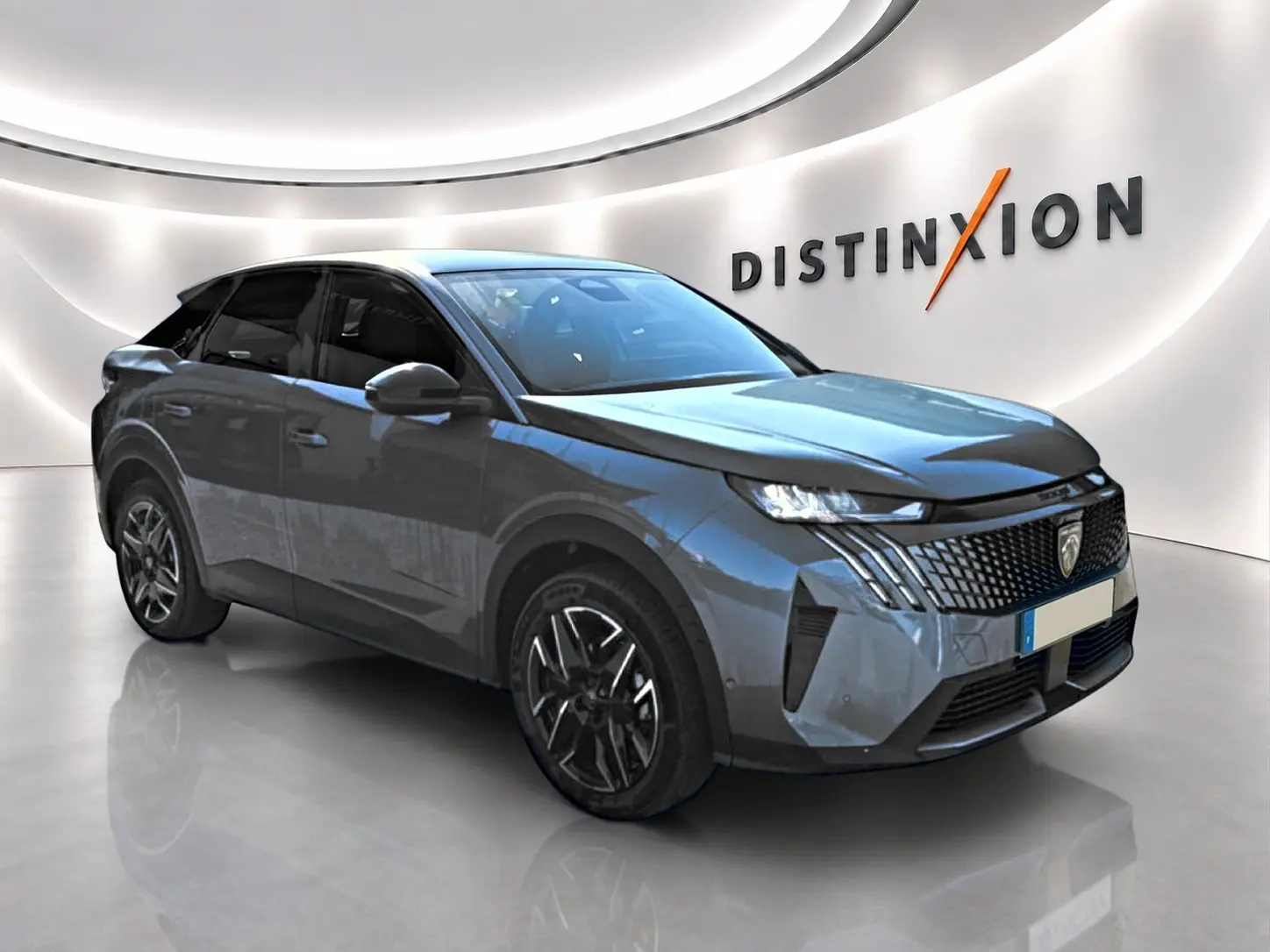 Peugeot 3008 bleu Ingara en 3/4 avant droit, avec calandre distinctive et jantes alliage noires.
