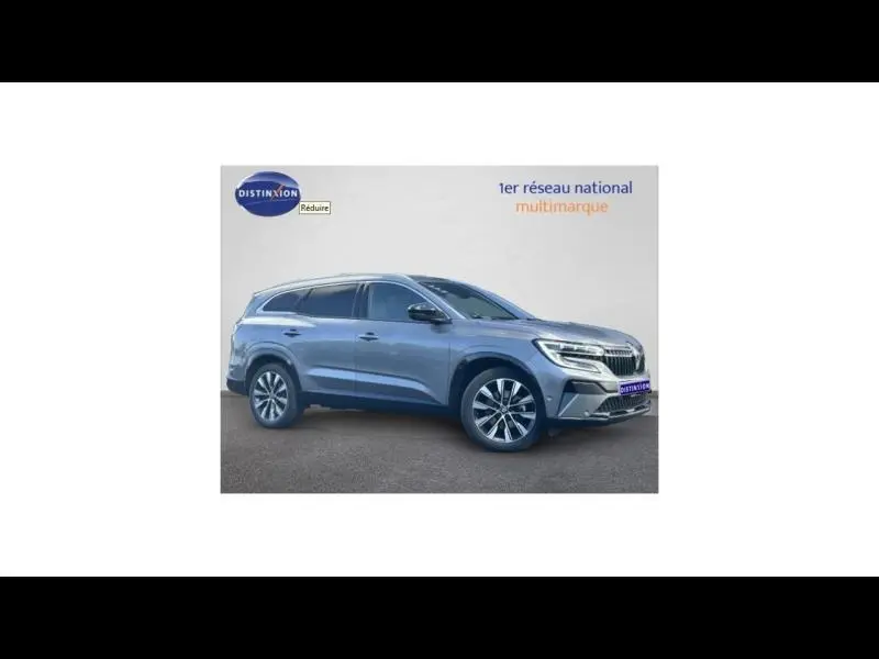 Renault Espace 2024 gris schiste en vue 3/4 avant droit, avec jantes alu et feux LED distinctifs.