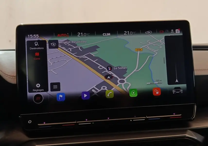 Écran tactile central affichant la navigation 3D du CUPRA Formentor 1.4 e-HYBRID Business Edition 2024.