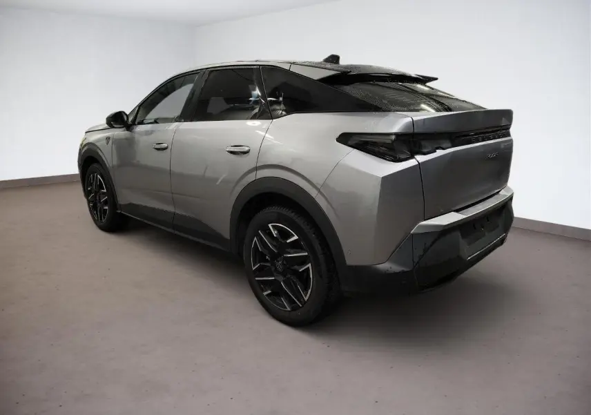 Peugeot 3008 Hybrid gris Artense vue 3/4 arrière droit avec toit noir et jantes alliage noires.