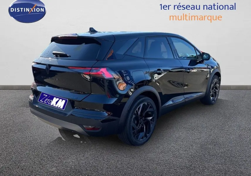 Vue 3/4 arrière droite d'un Renault SYMBIOZ noir étoile métal avec jantes noires et feux LED distinctifs.