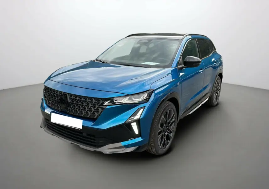 Renault Austral 2025 bleu outremer en 3/4 avant droit, avec calandre noire et toit panoramique visible