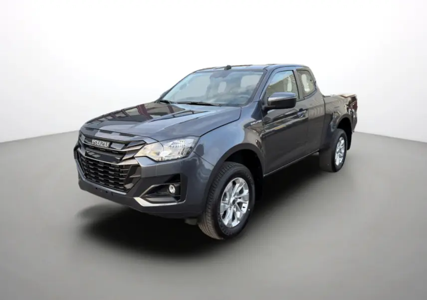 Isuzu D-MAX gris obsidian en 3/4 avant droit, avec calandre noire et jantes alu 18 pouces visibles.