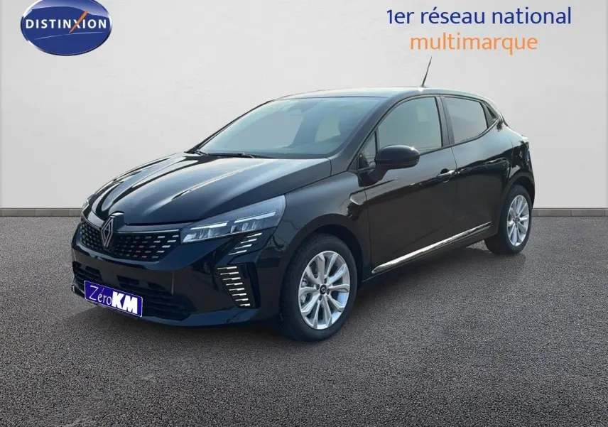 Renault Clio 2025 noir étoile métal vue 3/4 avant droit avec feux LED et jantes alliage argentées.