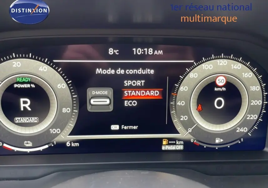Tableau de bord numérique du Nissan Qashqai 2025 affichant le mode de conduite standard et la vitesse à 0 km/h.