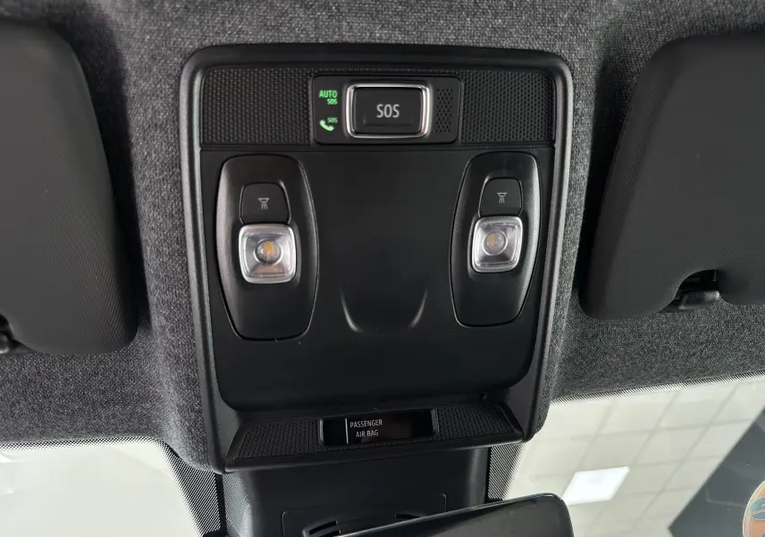 Plafonnier intérieur noir avec boutons de lecture et alerte SOS du Renault Symbioz Esprit Alpine 2025 Gris Cassiopée.