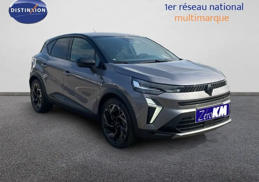 Renault Captur E-Tech hybride gris cassiopée toit noir vu en 3/4 avant droit avec jantes noires distinctives.