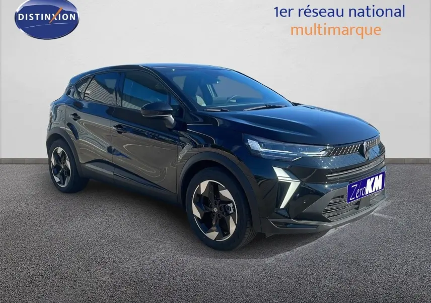Renault Captur E-Tech hybride noir étoile métal en 3/4 avant droit, avec jantes modernes et feux LED distinctifs.