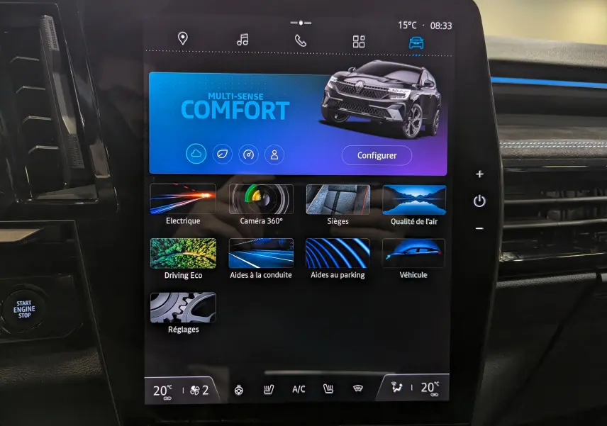 Écran tactile intérieur du Renault Austral 2023 affichant le mode Multi-Sense Comfort avec image du SUV noir en haut à droite.