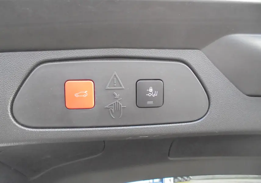 CREATOR: gd-jpeg v1.0 (using IJG JPEG v62), quality = 80
