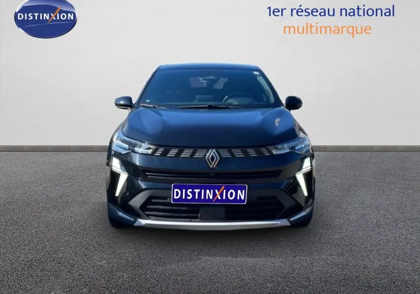 Vue frontale d'une Renault Symbioz noire étoile métal 2025 avec calandre distinctive et éclairage LED vertical.