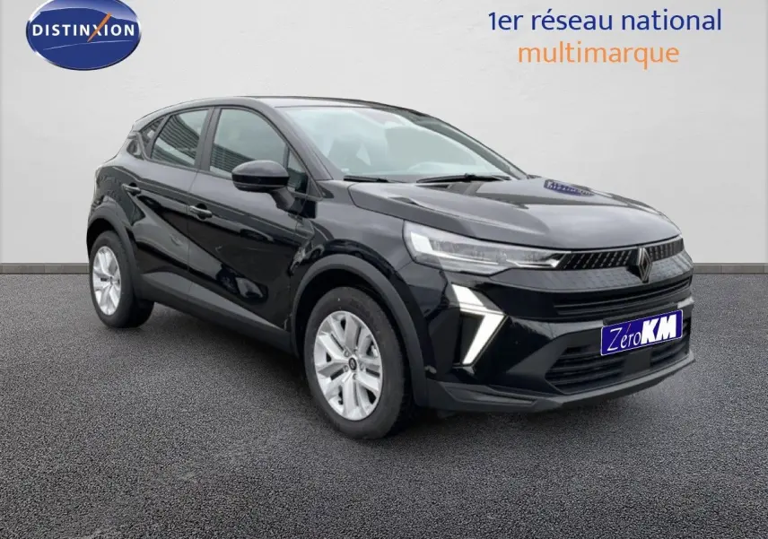 Renault Captur 2025 noir étoile métal en 3/4 avant gauche, avec feux LED et jantes argentées visibles.