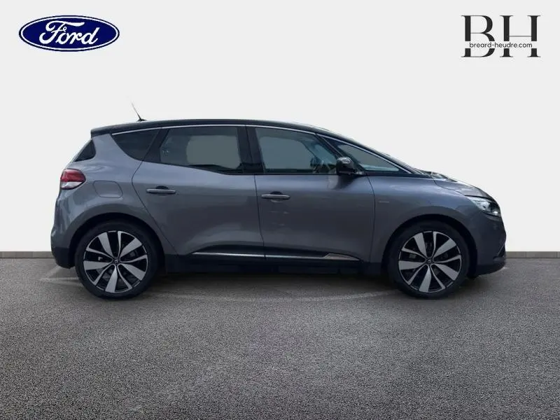 Renault Scenic 1.7 Blue dCi 120ch Limited gris Cassiopée/Noir Étoilé vue de profil côté gauche avec jantes alu distinctives.