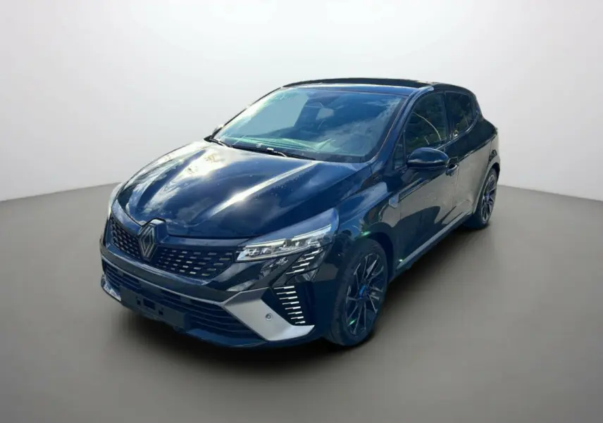 Renault Clio V E-Tech 145 Esprit Alpine noir étoilé vue 3/4 avant avec jantes sport et détails argentés sur le bouclier