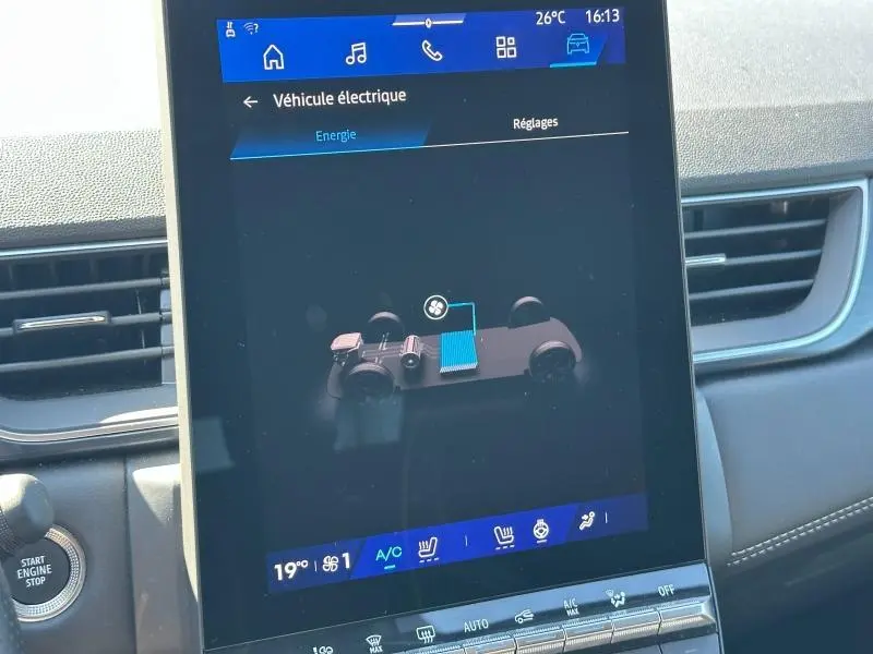 Écran tactile intérieur du Renault Symbioz 2025 affichant les réglages du système de ventilation.