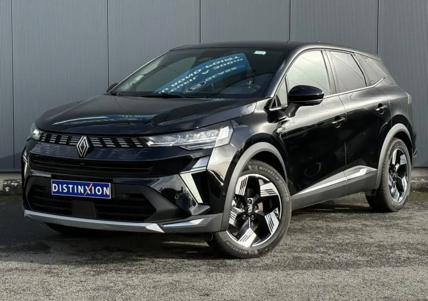 Renault Symbioz E-Tech noir étoilé en 3/4 avant droit, avec jantes 18 pouces et calandre distinctive.