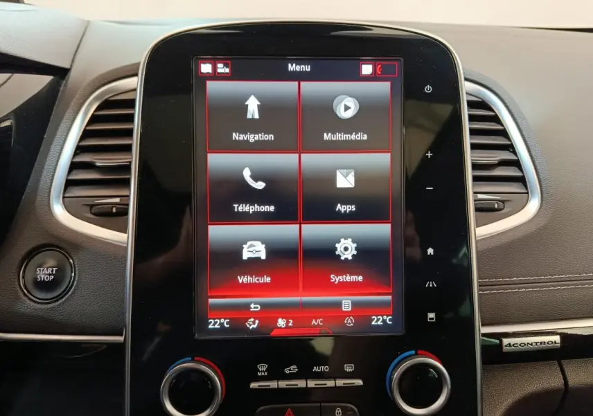Écran tactile central du tableau de bord noir du Renault Espace Initiale Paris 2018 avec commandes climatisation et bouton start-stop visible