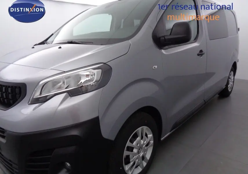 PEUGEOT Expert Cabine Approfondie gris Artense métal vu de 3/4 avant droit dans un studio blanc.