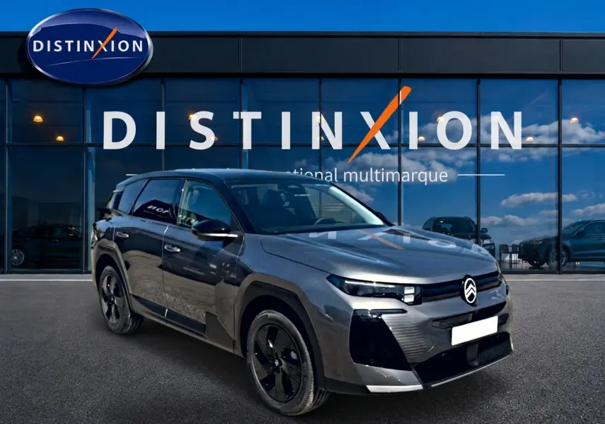 Citroën C5 Aircross gris platinium vue 3/4 avant droit devant showroom Distinxion.