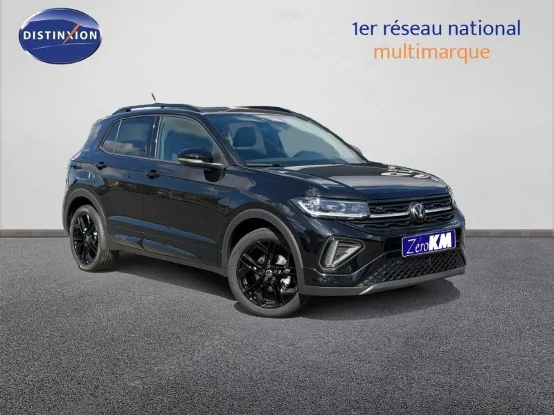 Volkswagen T-Cross noir en 3/4 avant droit, avec jantes noires et détails R-Line visibles.