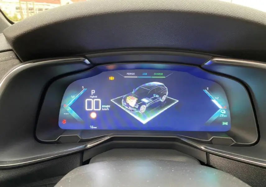 Tableau de bord numérique du DS7 Crossback E-Tense 2021 montrant l'état hybride et la consommation d'énergie.