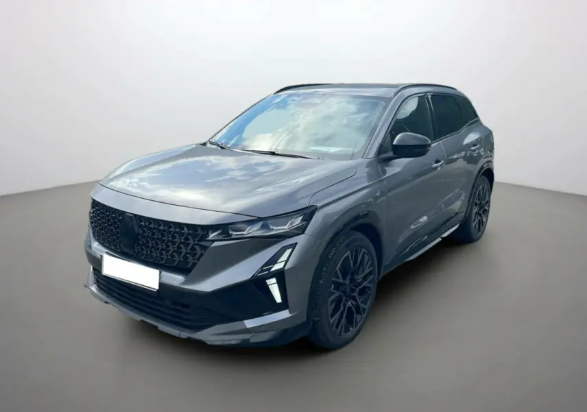 Renault Austral New 200 Esprit Alpine gris schiste en 3/4 avant droit avec jantes alu noires et toit panoramique.