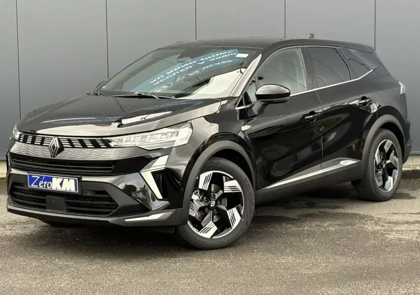 Renault Symbioz noir étoile en 3/4 avant droit, avec jantes 18 pouces et calandre distinctive Renault.