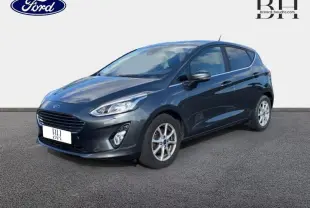 Ford Fiesta 1.1 Titanium 2021 en gris Fashion Magnetic vue 3/4 avant droit avec jantes alu et phares LED