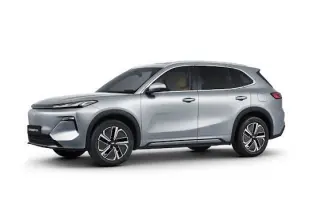 SUV Geely STARRAY gris nuage en vue de profil droit, soulignant ses lignes modernes et ses jantes stylisées.