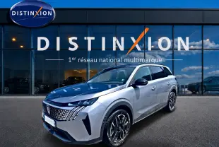 Peugeot 5008 Hybrid 145 allure e-dcs6 gris artense, vue 3/4 avant avec jantes alu et calandre distinctive.