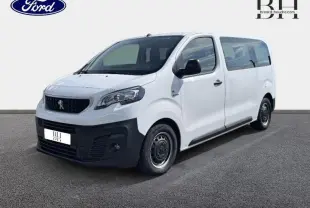 Peugeot Expert Fourgon blanc banquise vu en 3/4 avant droit, avec portes battantes arrière et vitres teintées.