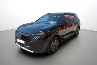 Peugeot 5008 Hybrid noir perla nera vue 3/4 avant droit avec calandre distinctive et jantes alu 19 pouces.