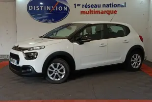 Citroën C3 blanc vue de profil côté gauche, avec jantes alliage et détails noirs contrastants.