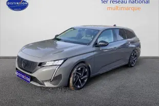 Peugeot 308 SW gris sellenium vue 3/4 avant droit avec jantes alliage et phares LED distinctifs.