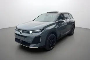 Citroën C5 Aircross New Hybrid 145 Max T.O vert astoria, vue 3/4 avant droit avec toit noir et jantes noires.