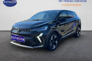 Renault Symbioz 2025 noir étoile métal en 3/4 avant, mettant en valeur ses optiques LED et jantes bi-ton.
