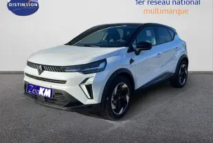 Renault Captur E-Tech hybride blanc nacré toit noir en 3/4 avant droit sur fond neutre avec jantes noires.