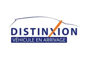 Logo Distinxion bleu et orange sur fond blanc avec mention "Véhicule en arrivage" en bas.