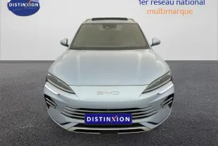 Vue avant du BYD SEAL U 1.5 DM-i 2025 en couleur Tian Qing avec phares LED et calandre épurée.